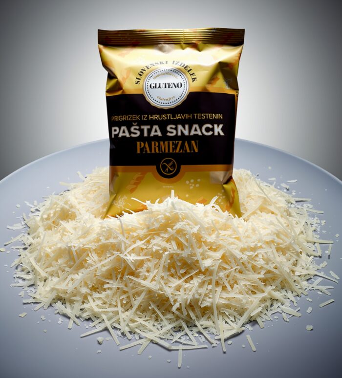 Brezglutenski prigrizen Pašta snack parmezan 90g